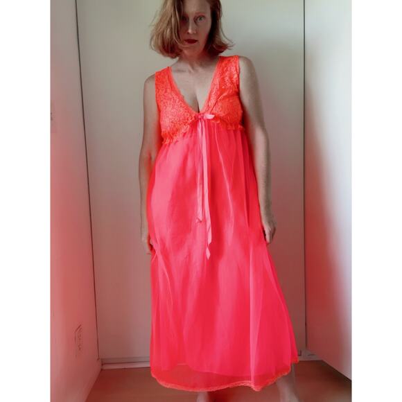 Vintage Lingerie Nightie Neon Coral Orange Lace Size M/Large Fit Bright - Picture 8 of 8
